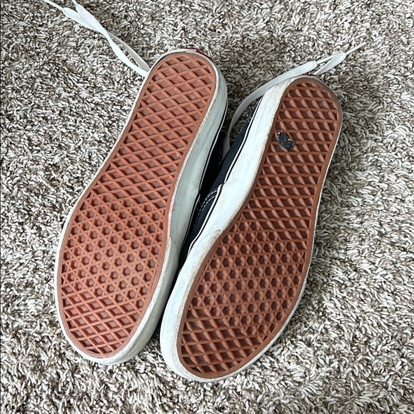 Lace up Vans - Picture 3 of 4